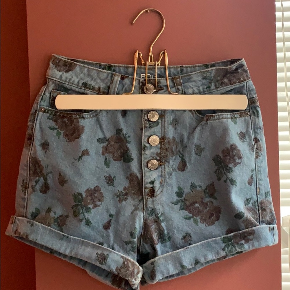 BDG Super High Rise Foxy Floral Denim Shorts